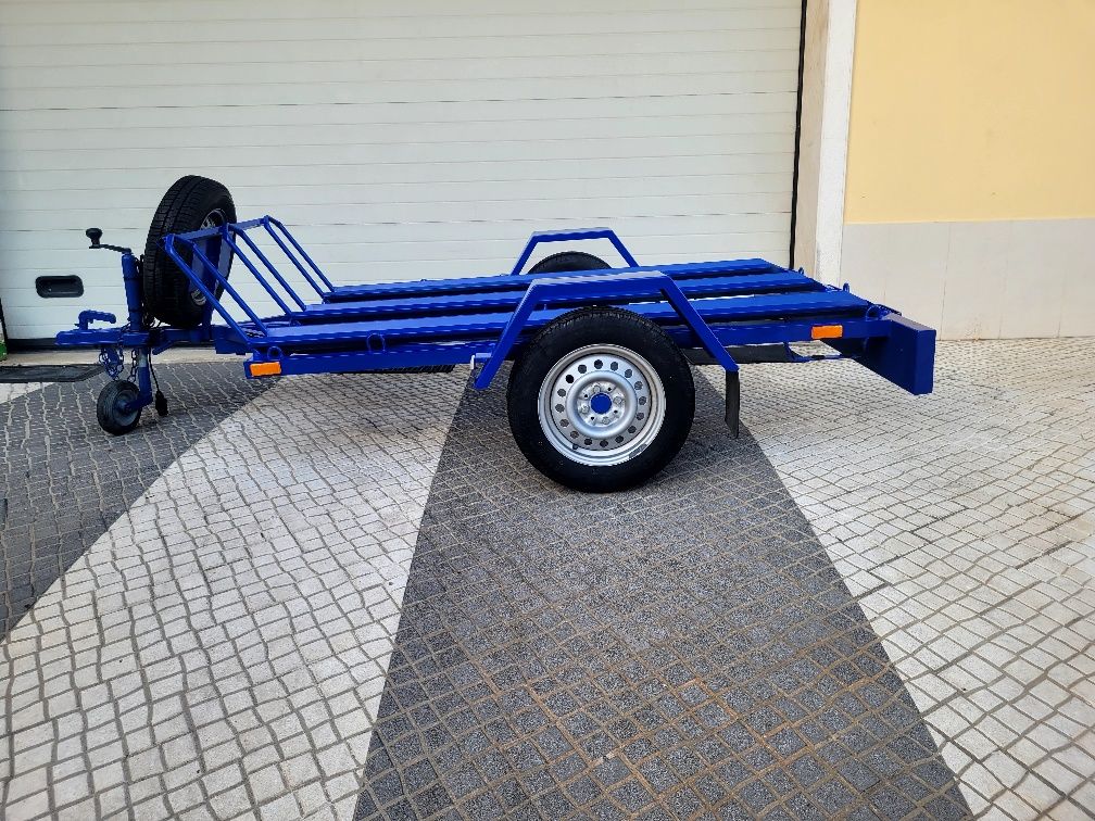 REBOQUE MOTAS 750 Kgs c/ matricula propria