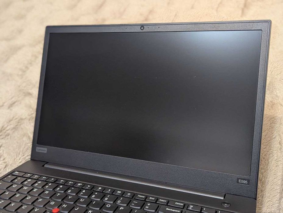 Lenovo ThinkPad E595/Ryzen 7 3700U/16GB RAM/256 SSD 500 HDD /FHD 15.6"