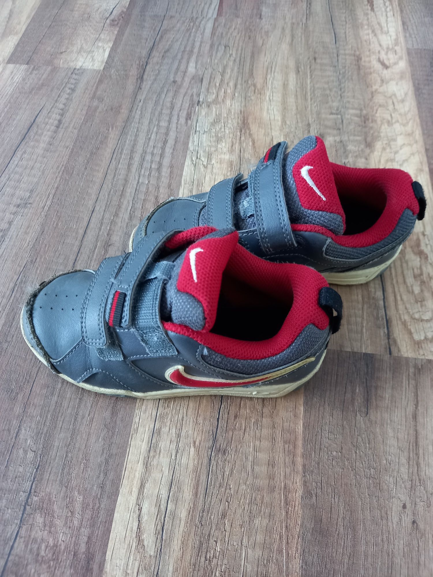 Buty dziecięce NIKE rozm.26