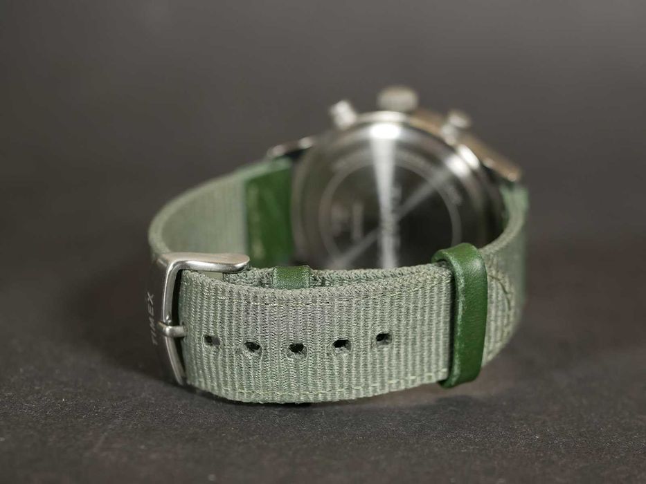 Timex Expedition Tw4B26700 с хронографом и с подсветкой Indiglo