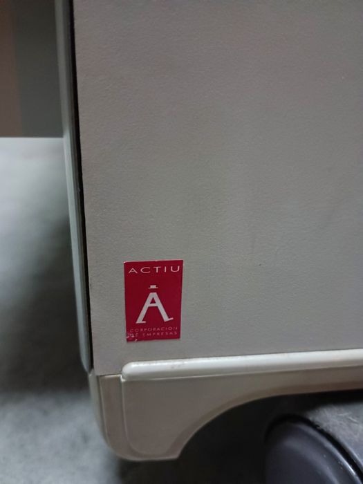 Secretaria multifuncional, estrutura resistente com rodas, 96/80/50cm