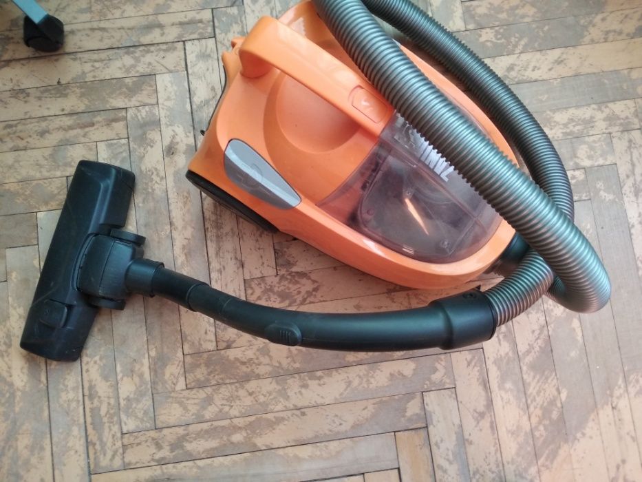 Пылесос Занусси Zan1820El