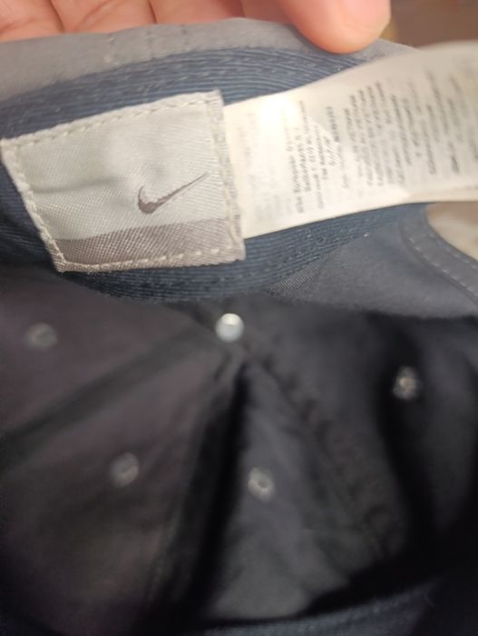 Продам бейсболку кепку Nike