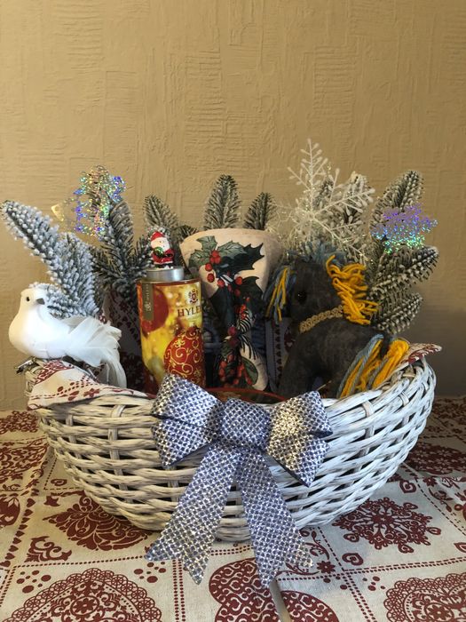 Різдвяний кошик 7,5л   (Подарунковий Набір)