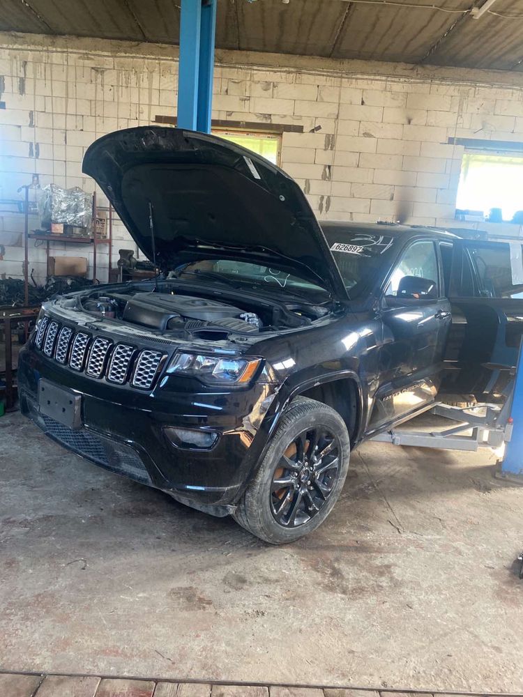 Разборка Запчасти Jeep Grand Cherokee Wk2 2019 года