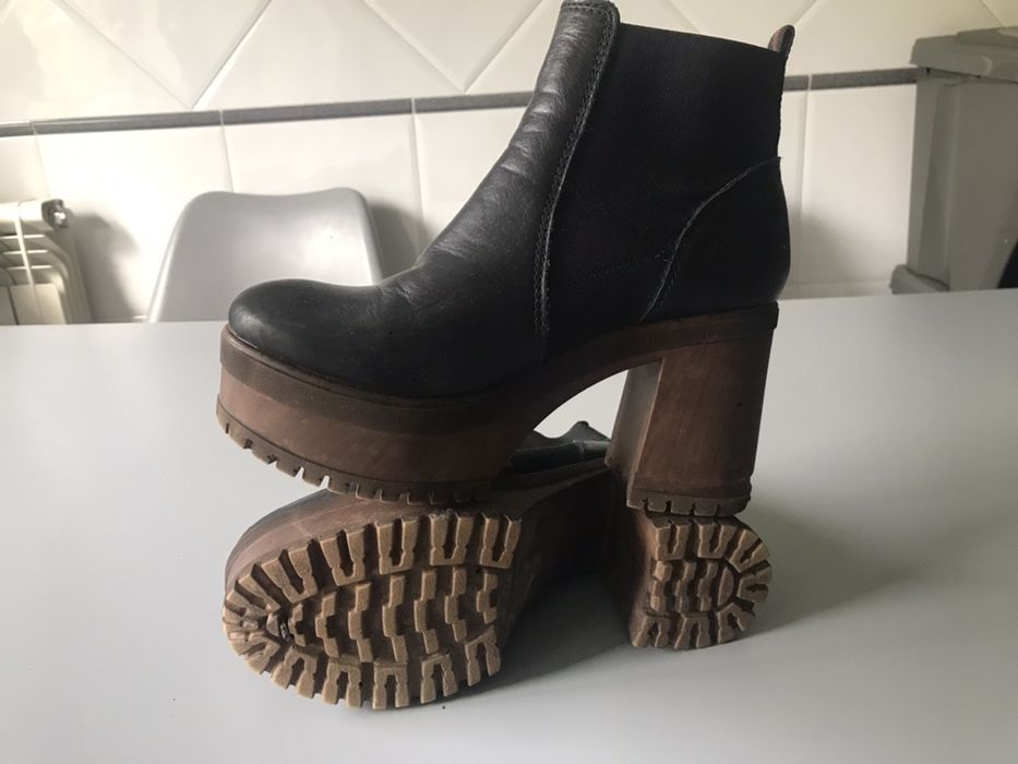 Botins pretas senhora 37