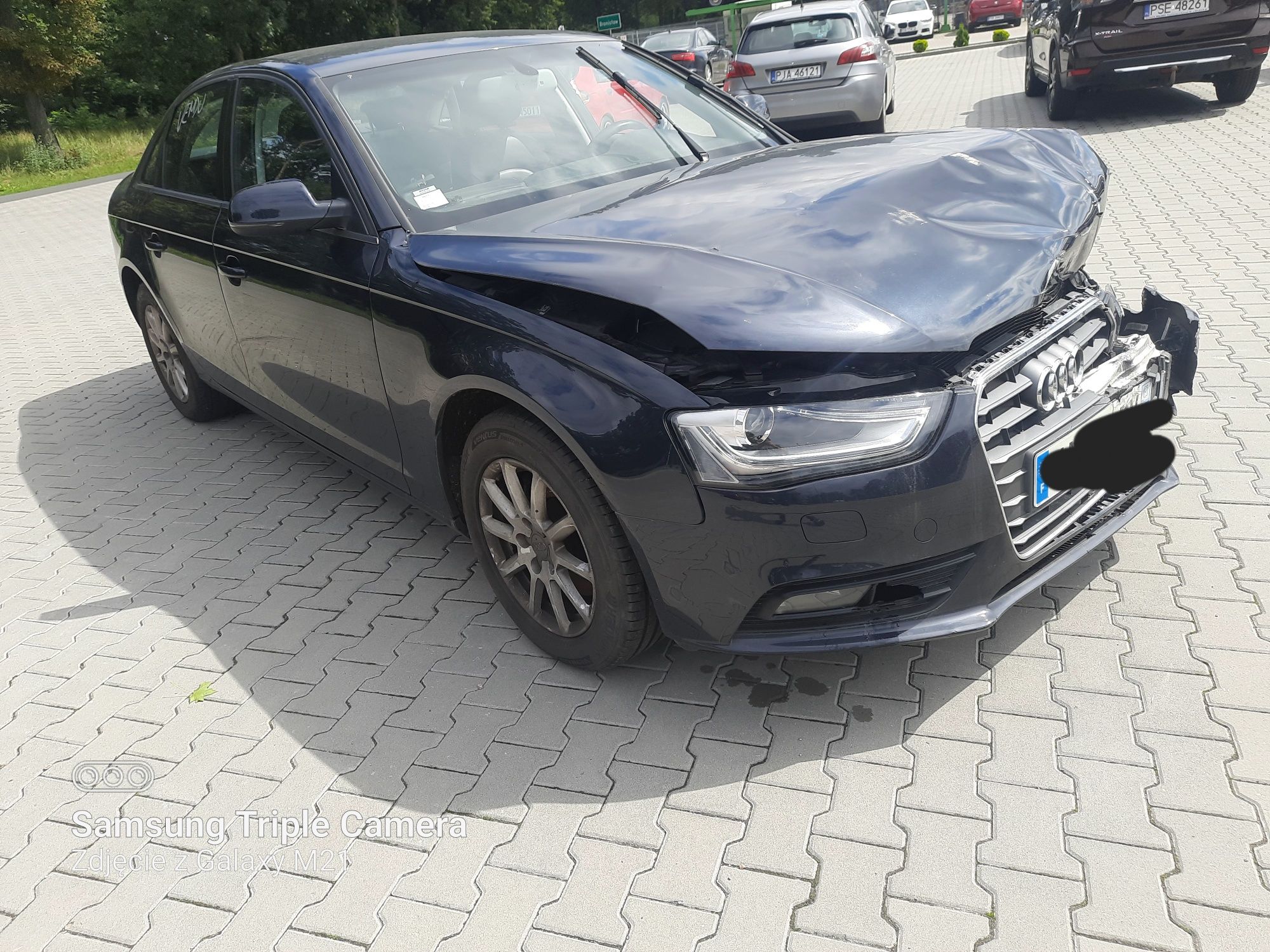 Audi a4 b8 2.0tdi manual skora