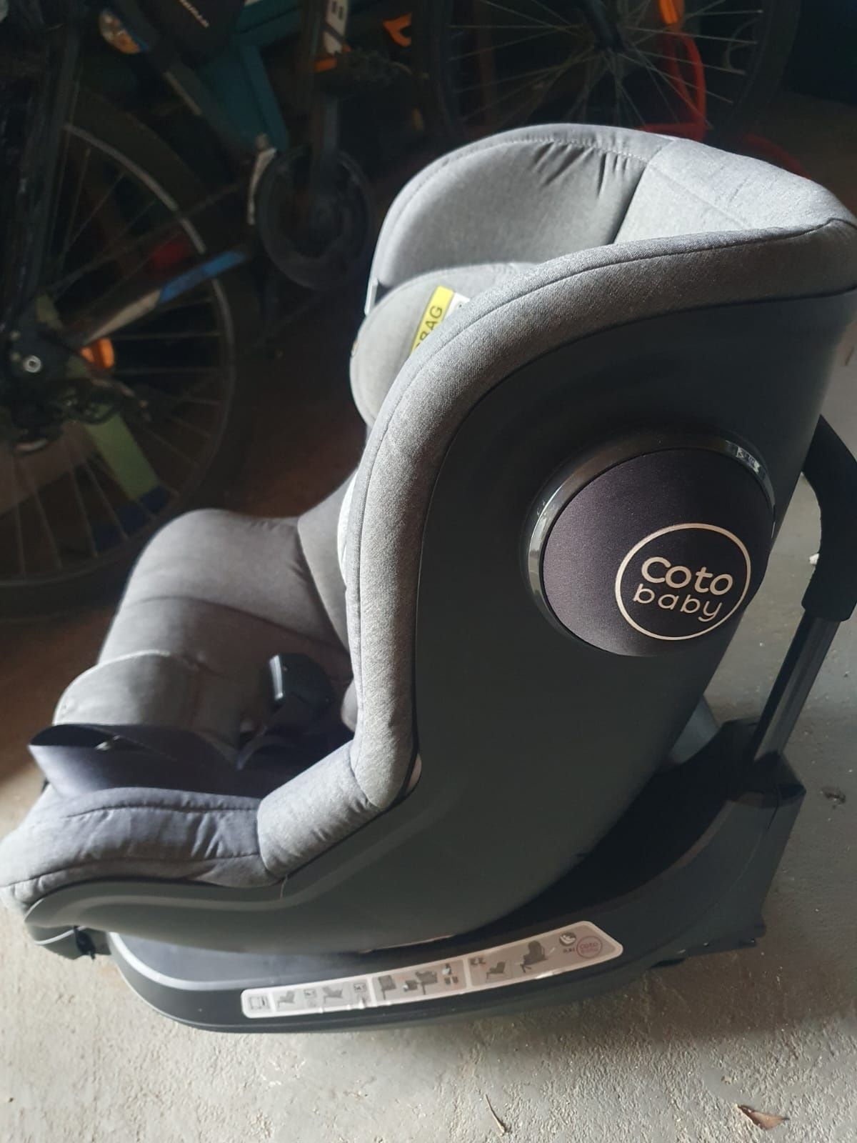 Coto Baby Fotelik  obrotowy 360 isofix