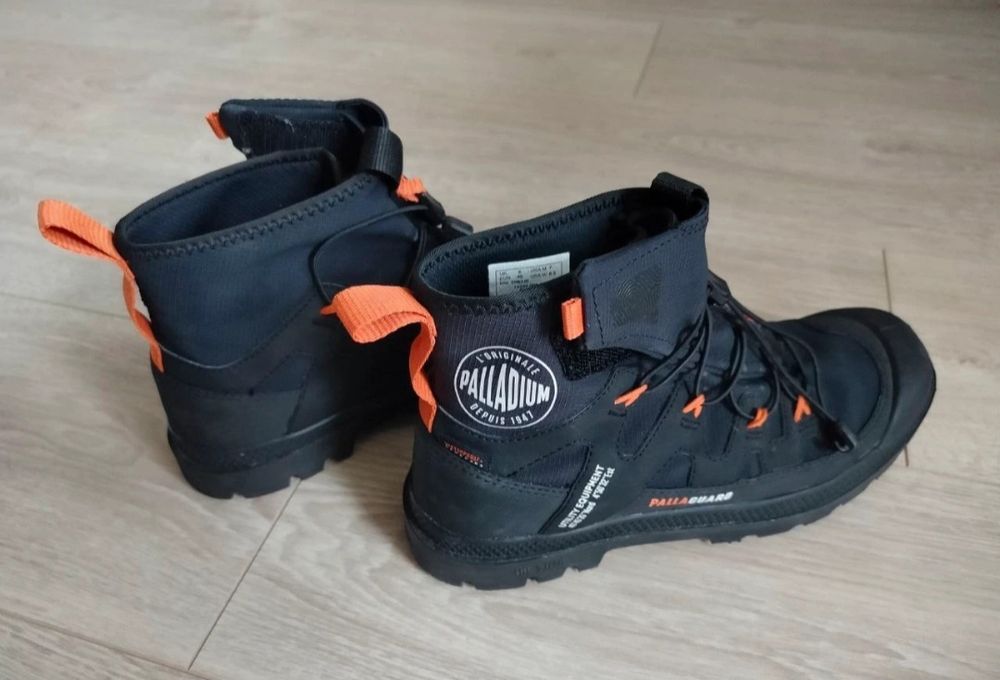 Palladium trapery lekko ocieplane  39/40