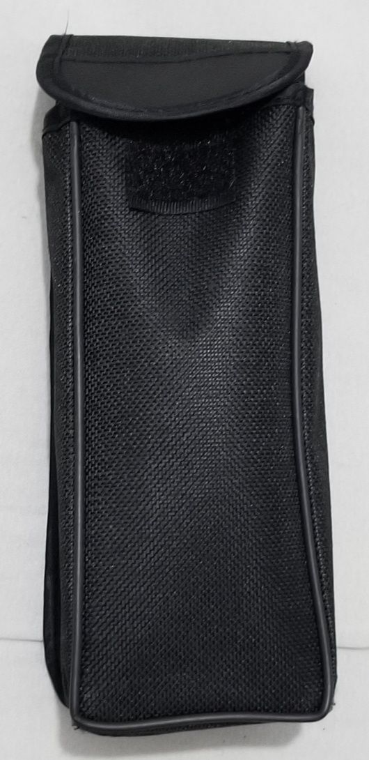 Diversas bolsas para máquina fotográfica, lanternas, etc