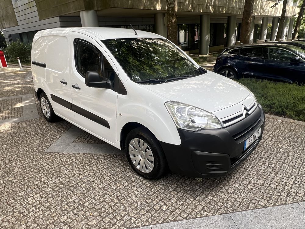 Citroen Berlingo 1.6 Hdi c/iva dedutivel 3 lugares