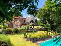 Quinta na margem do Tâmega com 2 casas e vistas fantásticas para o rio