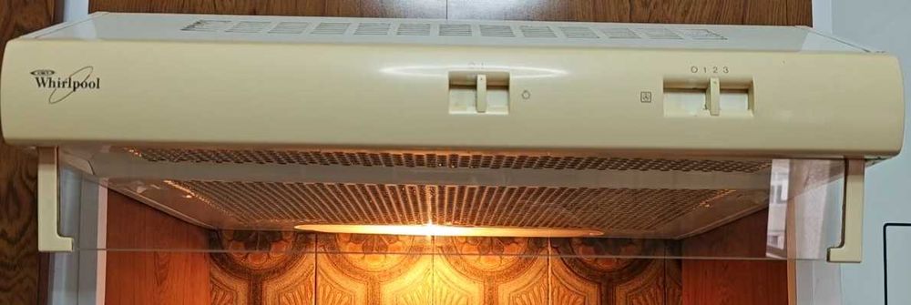 Exaustor Whirlpool semi-encastre com 3 velocidade + Luz