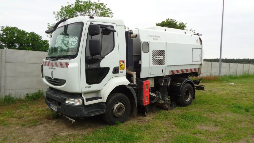 Renault MIDLUM  Zamiatarka Renault MIDLUM 2010 ROK