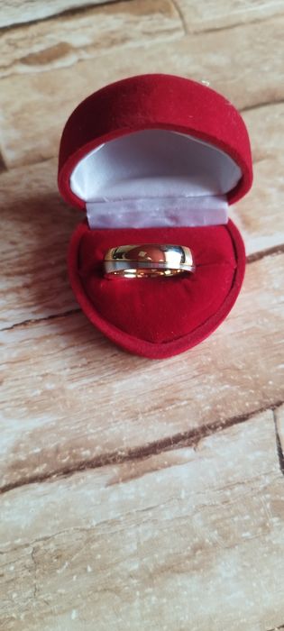 Obraczka bardzo ladna