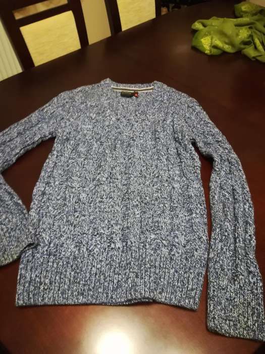 Sweter chłopięcy.