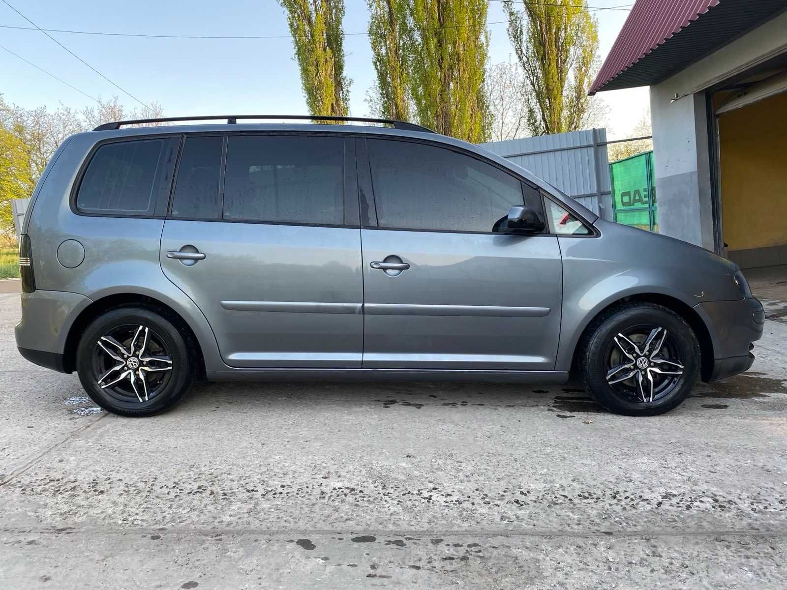 Volkswagen Touran 1T1