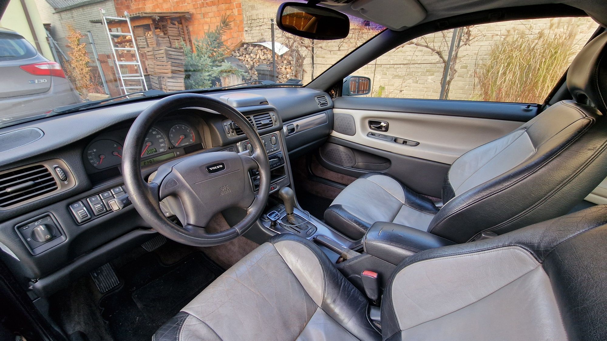 Volvo C70 2.4t 193km coupe