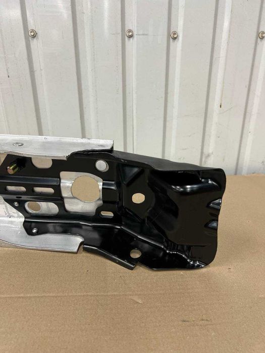 Підсилювач бампера передній Toyota RAV4 XA50 2018 - 2024 року