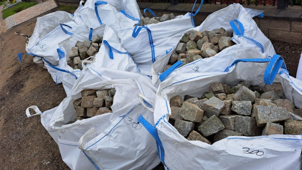 Sprzedam kostka granitową.