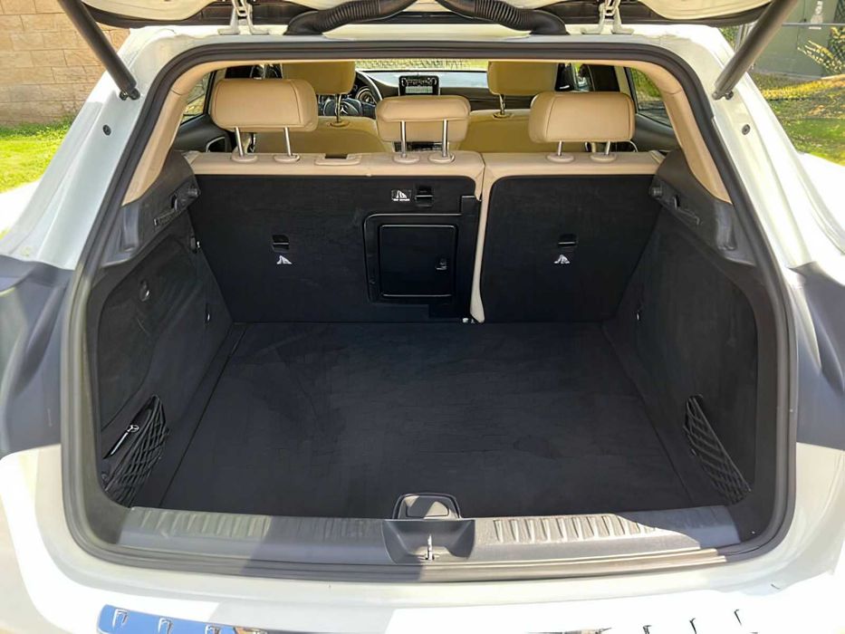 Mercedes-Benz GLA 250      2015