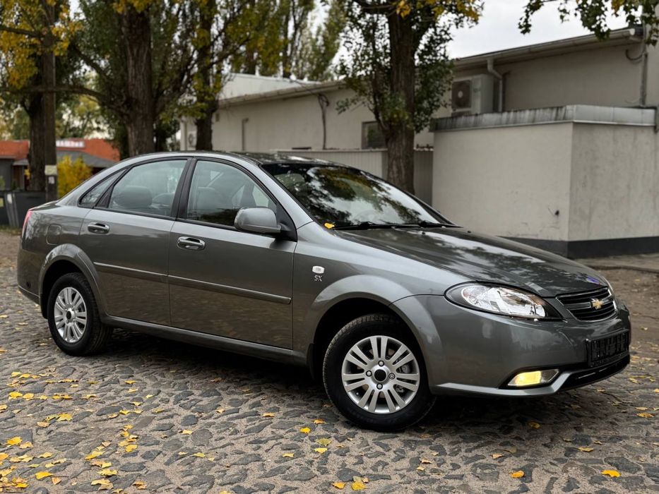 Продам chevrolet lacetti 2013
