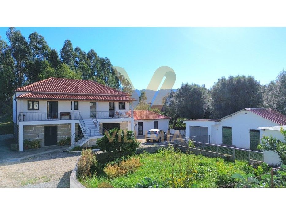 Moradia T4+T1 em Facha, Ponte de Lima