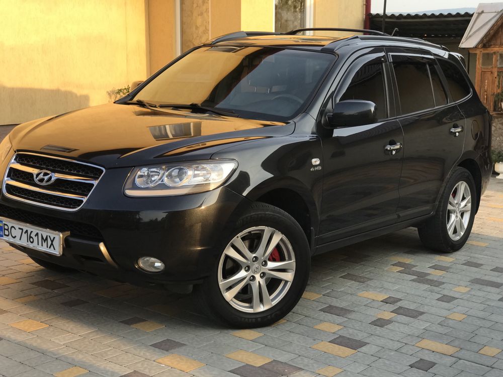 Hyundal Santa Fe 7  місць 4wd автомат