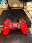 PS4 Slim 500GB + Comando Vermelho Original