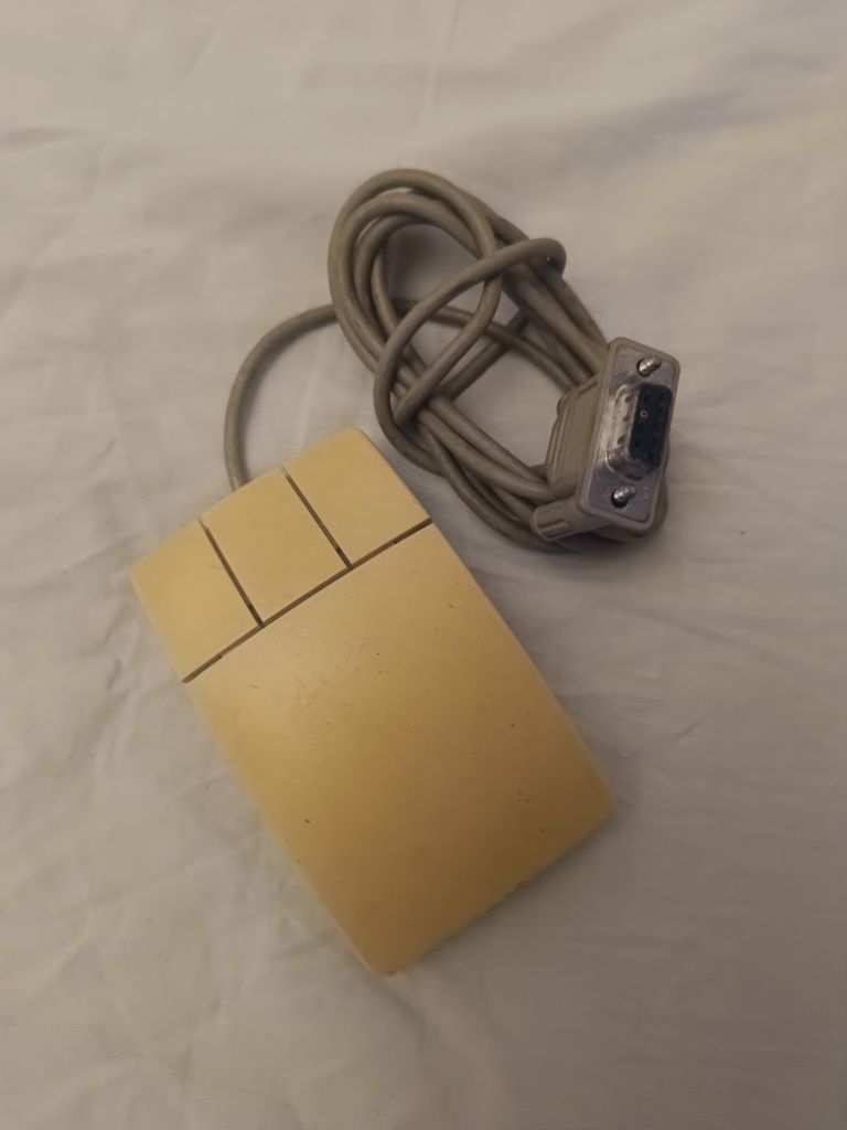 Myszka retro Logitech M-M30 używana z kulką