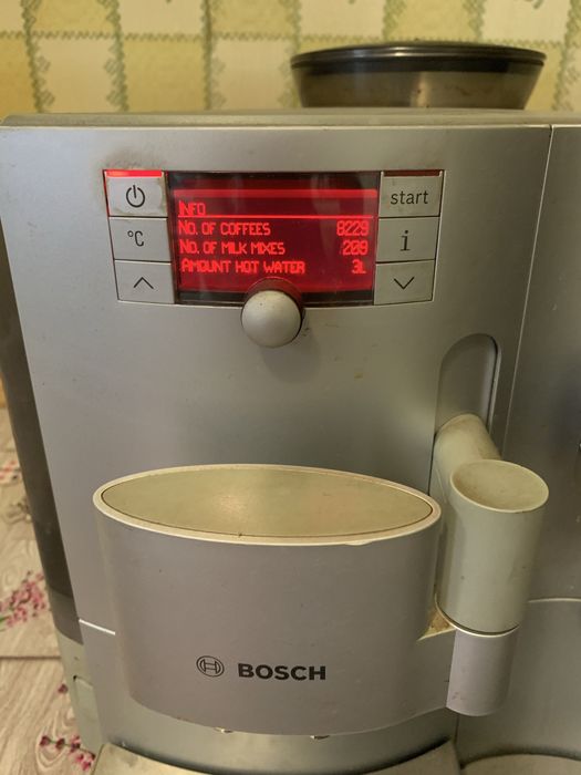 Продам кавомашину Bosch vero 100