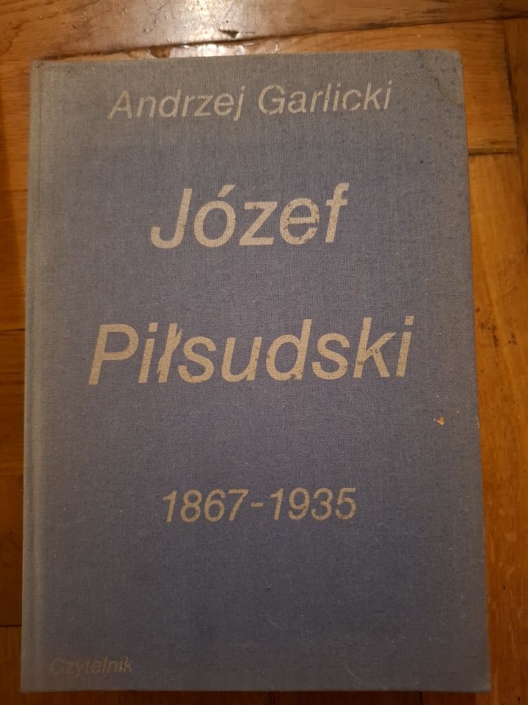 Piłsudski (autor Andrzej Garlicki)