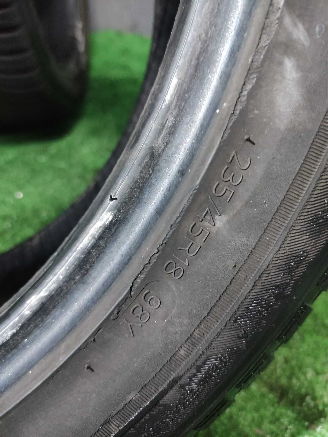 Шини Hankook Kinergy 4S 235/45R18 Пара Всесезонні Б/у Склад Оригінал