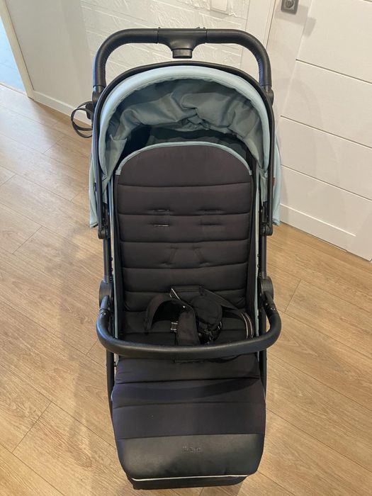 Прогулянкова коляска Carrello Bravo