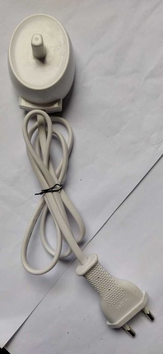 Електр.зубна щітка Oral-B Braun Vitality Precision Clean/D12(на деталі