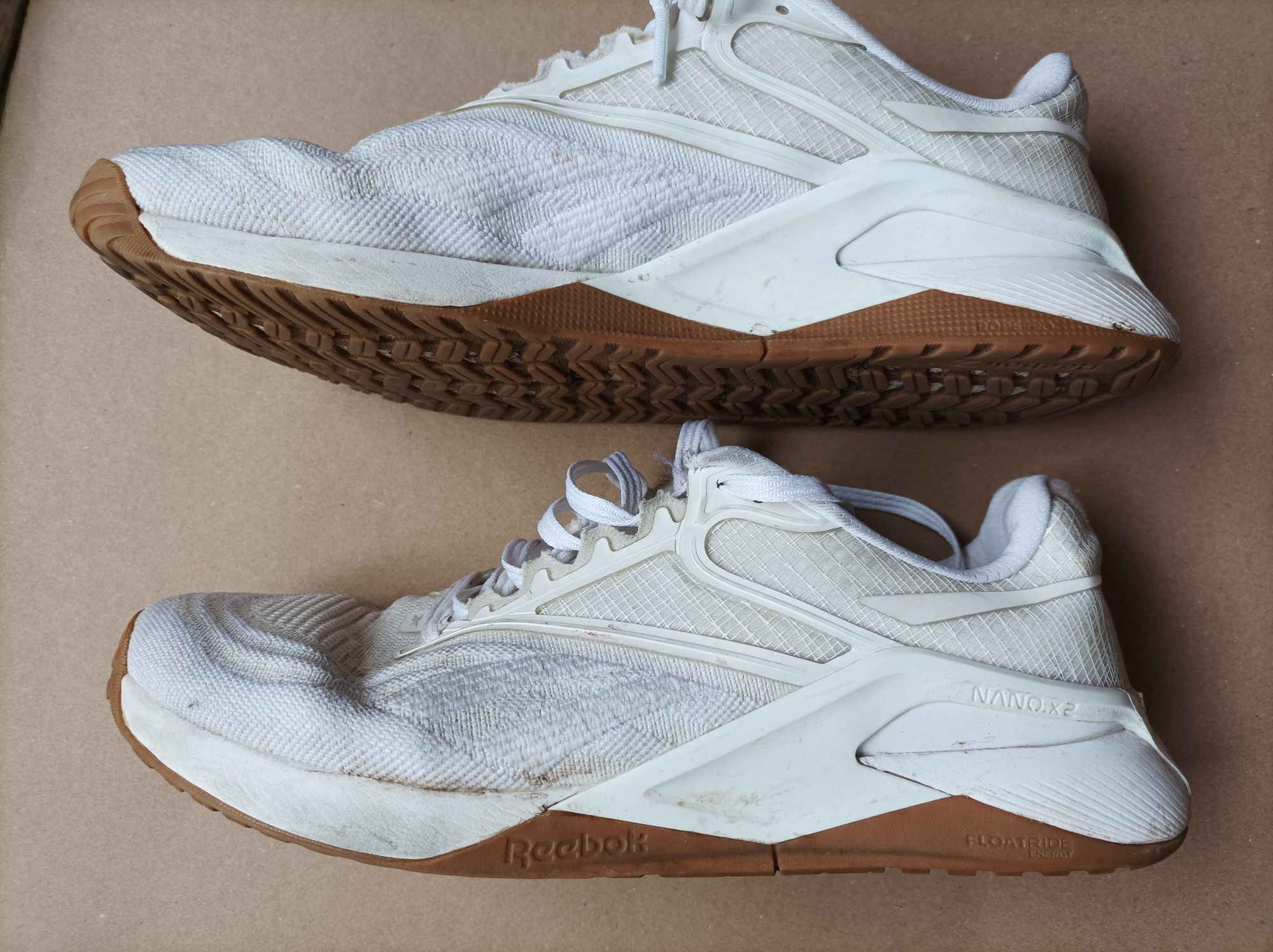 Reebok buty sportowe rozmiar 39