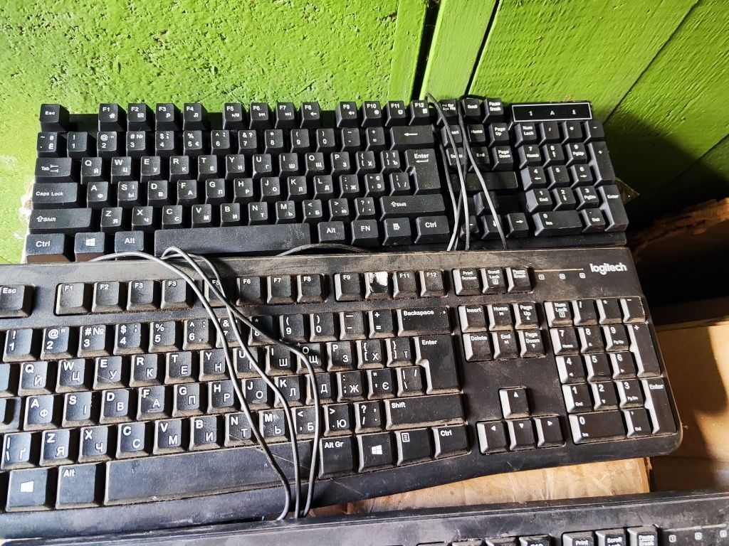 Нові клавіатури провідні разом за 250