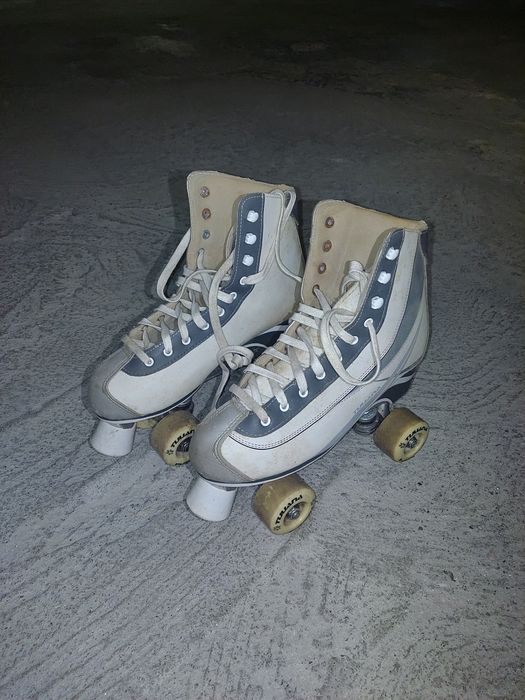 Patins 4 rodas tamanho 39