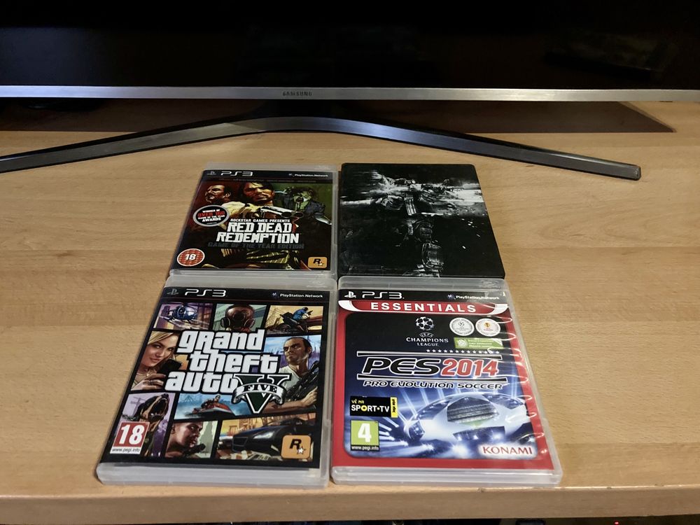 Jogos PS3 - Red dead Redemption, PES14, MW3