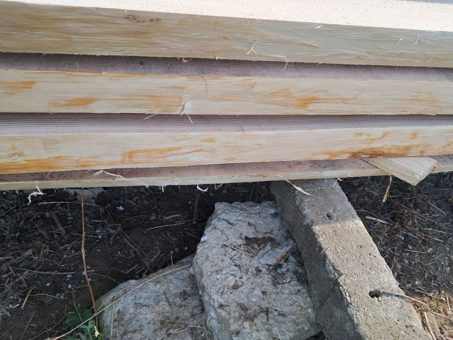 Sezonowane Deski sosnowe i jodłowe.