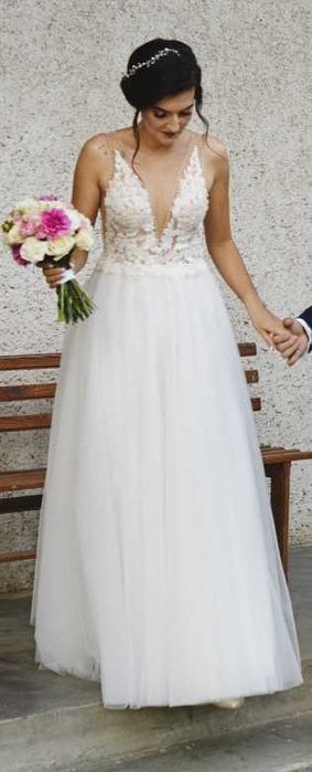 Suknia ślubna Daniela Di Marino z trenem