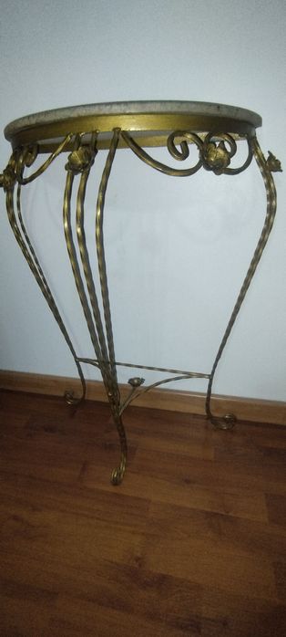 Credencia com espelho ferro