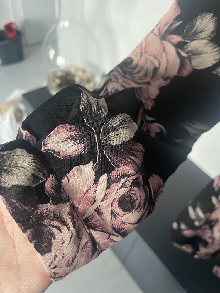 Tunika koszula w róże czarna wiązana 40