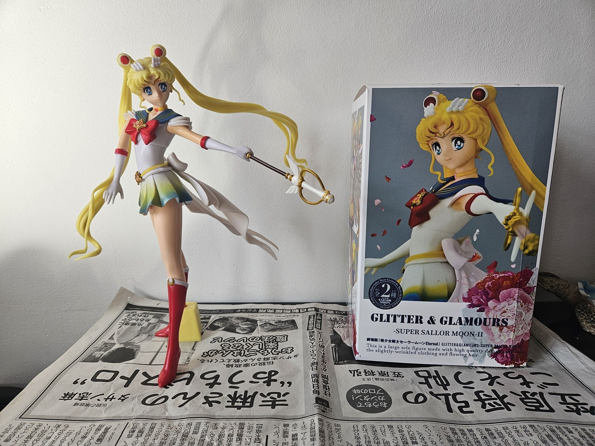 Super Sailor Moon - Figura 23cm