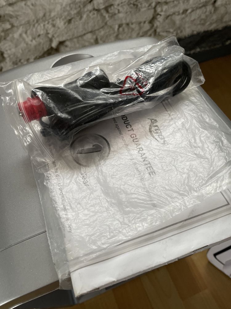 Mini lodówka samochodowa turystyczna 14L, chłodzi i grzeje