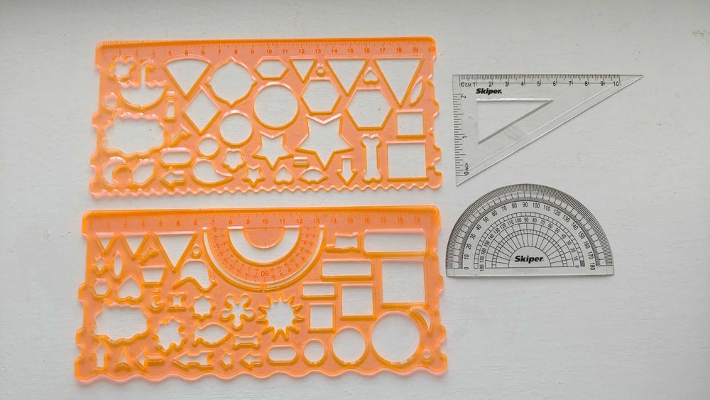 Линейки, треугольник, новые