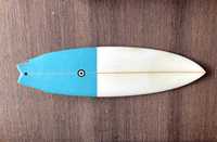 Fatum 6'0, 32L Prancha de surf com barbatanas