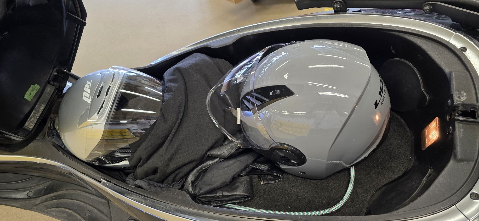 Piaggio x10 350 cilindrada e não paga iuc