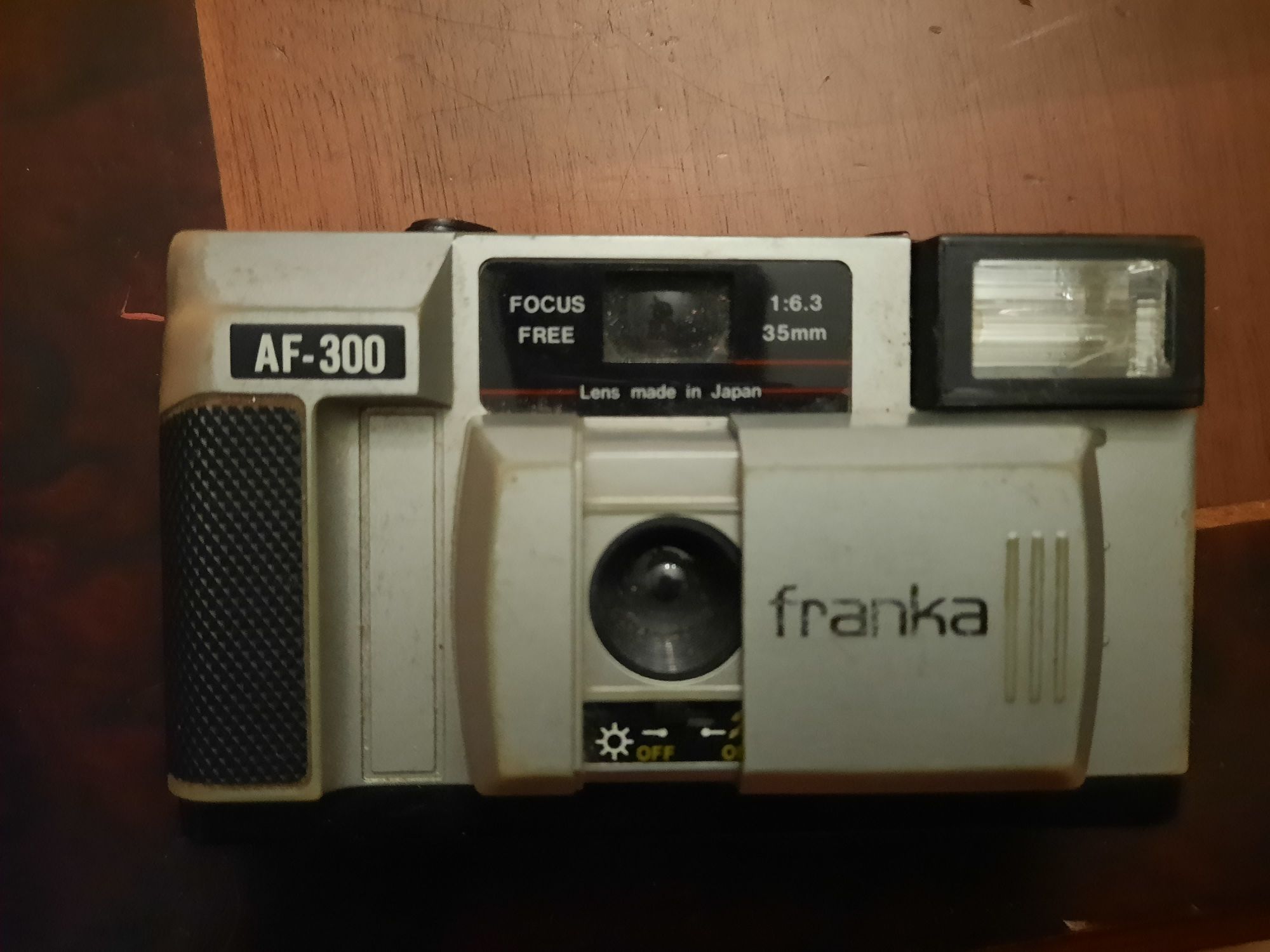 Máquina fotográfica franka AF-300