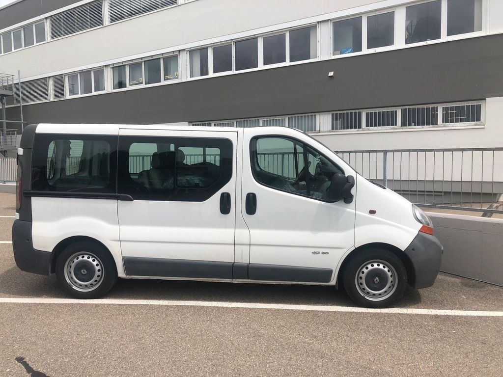 Продам Renault Trafic 2005 года